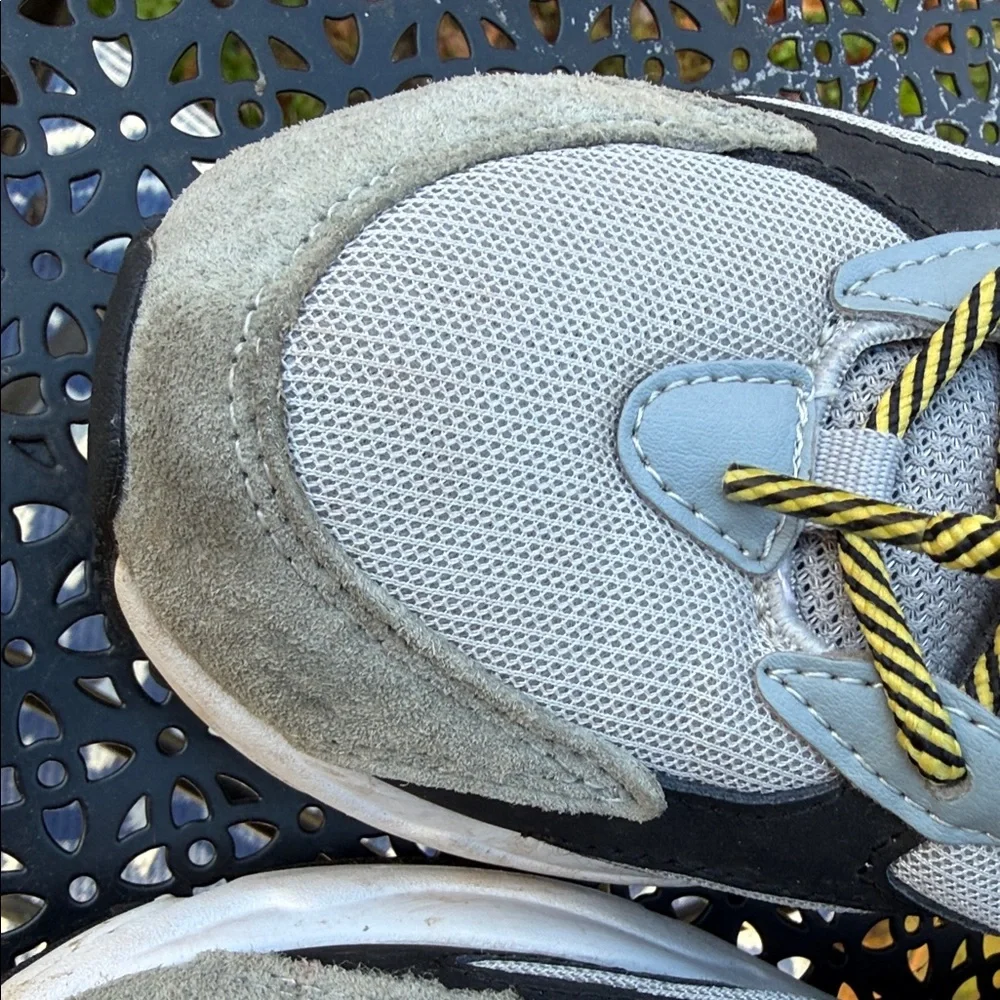 Fila Black and Gray Sneakers with Yellow Accents - Picture 6 of 11